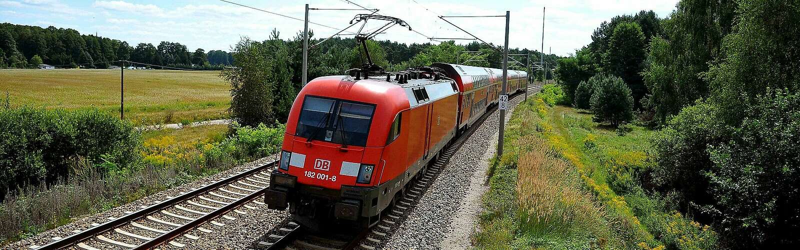 Regionalexpress von DB Regio Nordost,
        
    

        Picture: Fotograf / Lizenz - Media Import/Jet-Foto Kranert